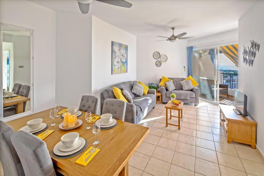 207 Kings Palace Seaview Paphos Exterior photo